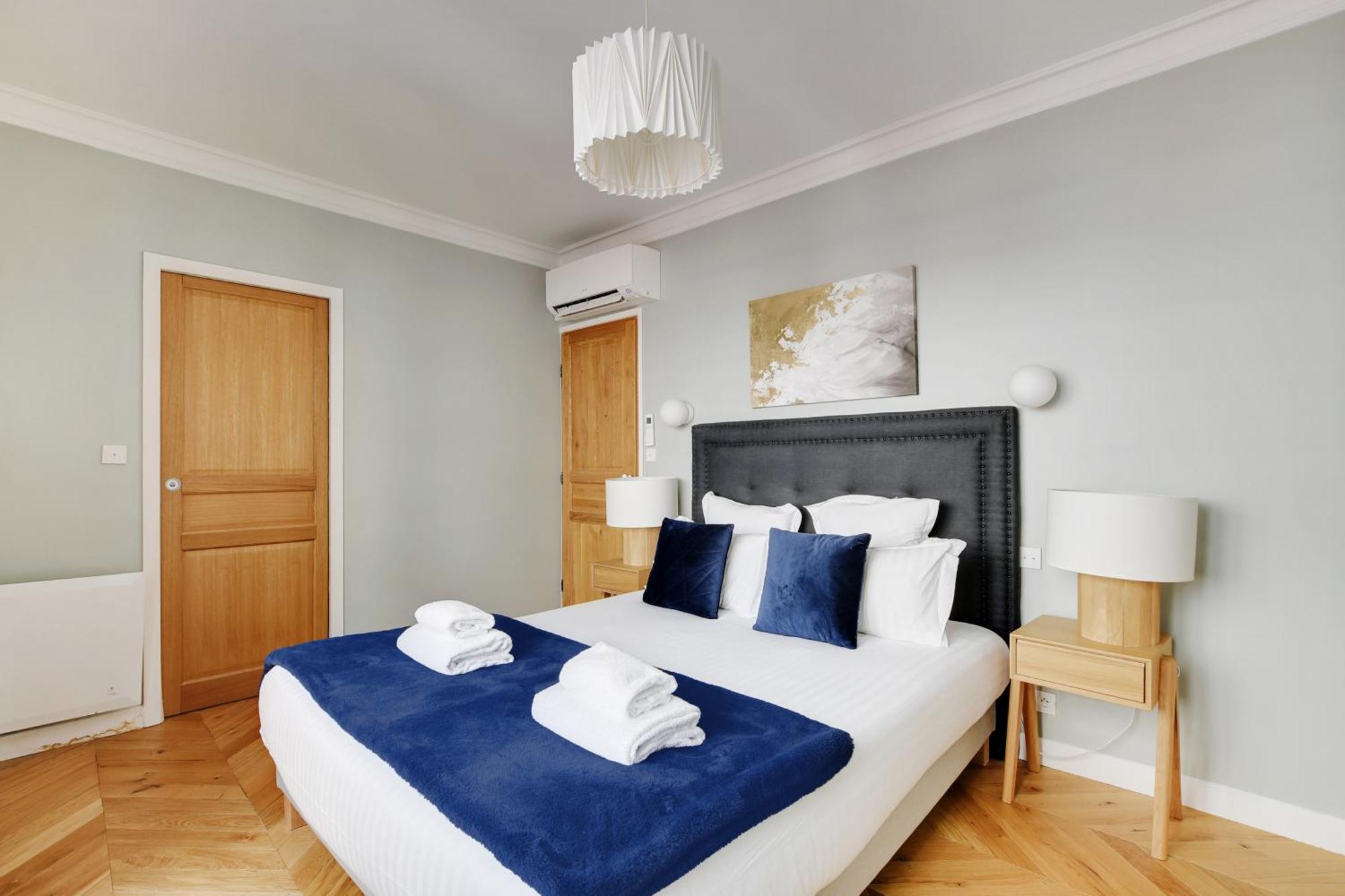 Pick A Flat'S Apartments In Montmartre - Rue Lepic Paris Eksteriør bilde
