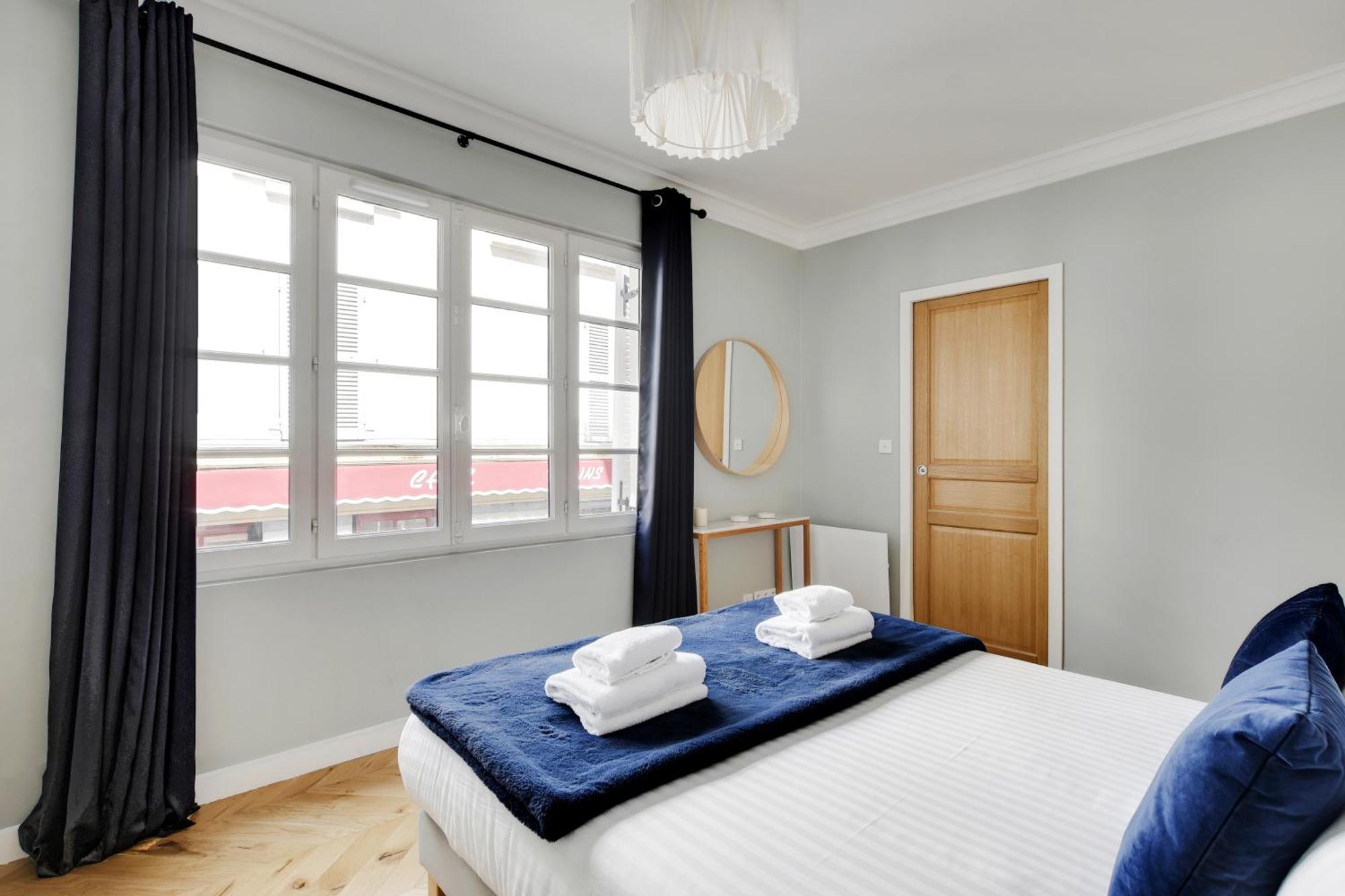 Pick A Flat'S Apartments In Montmartre - Rue Lepic Paris Eksteriør bilde